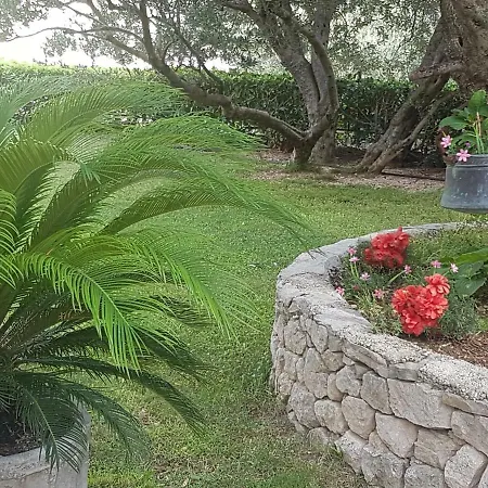 Apartament Vrisika Ll *