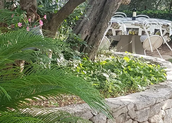 Vrisika Ll アパート マカルスカ