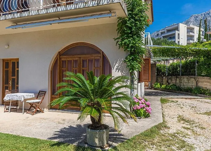 Apartment Vrisika Ll