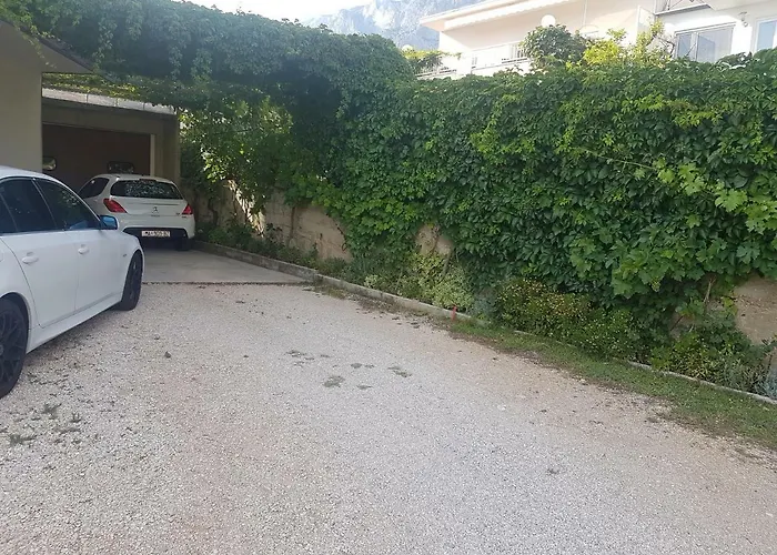 Apartment Vrisika Ll